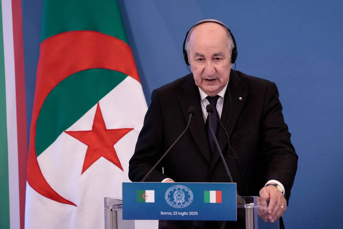 تبون يعقد اجتماعا امنيا رفيع المستوى مع قيادات الجيش الجزائري