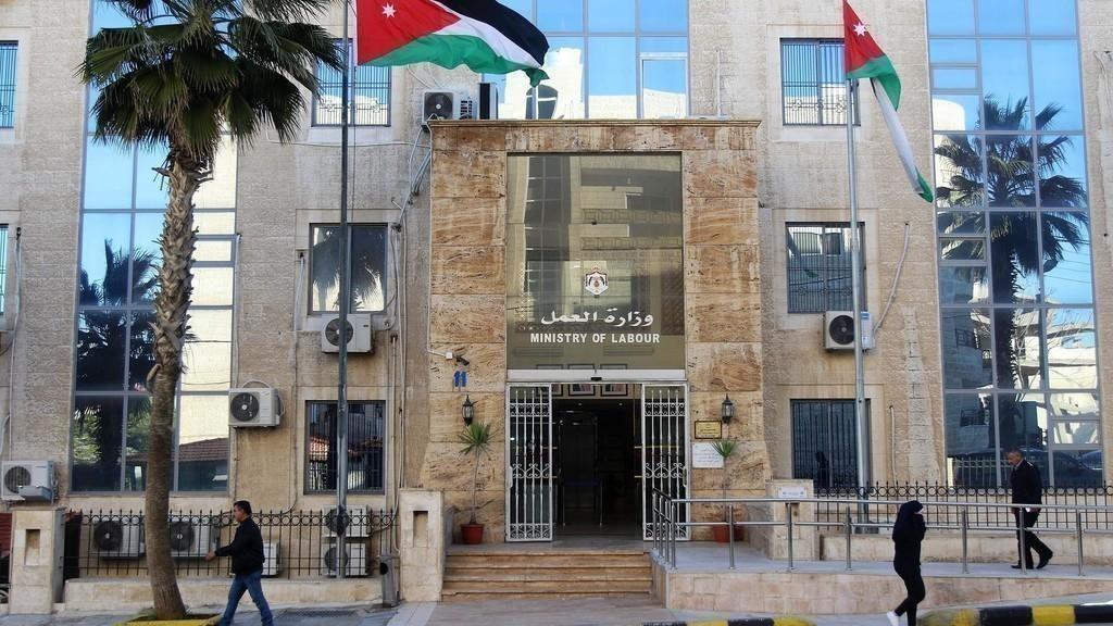 فرصة اخيرة لتصويب اوضاع العمالة غير الاردنية قبل انتهاء المهلة القانونية