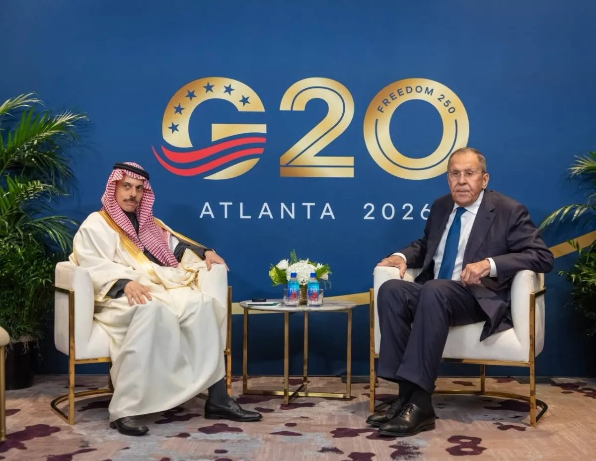 فيصل بن فرحان يبحث تعزيز الامن الاقليمي مع لافروف ونظيرته الكندية